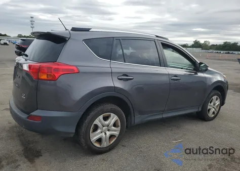 2015 Toyota Rav4 Le z USA, uszkodzony, nr VIN JTMBFREV7FJ034715